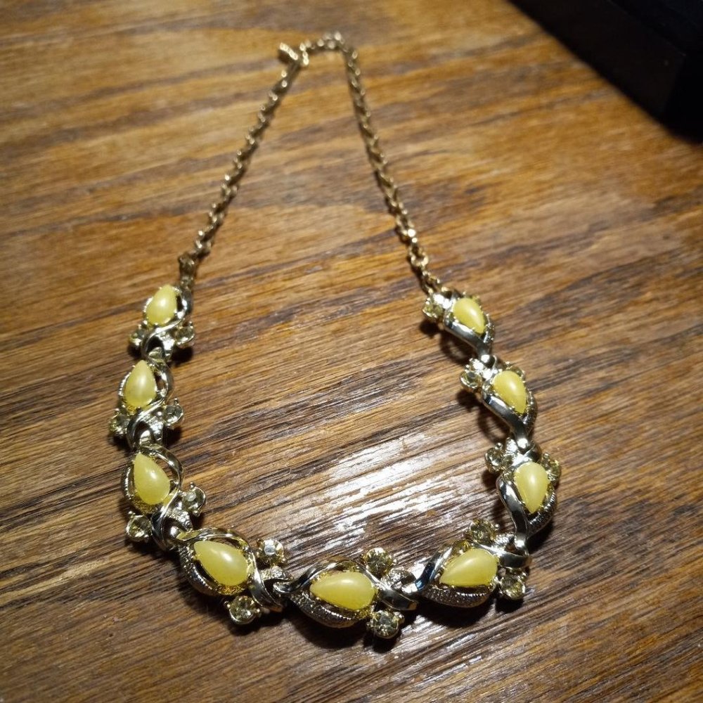 Vintage Lemon Yellow Choker Necklace 16"